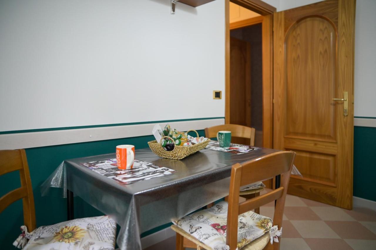 B&B Apartment 1970 Lauria Inferiore Buitenkant foto